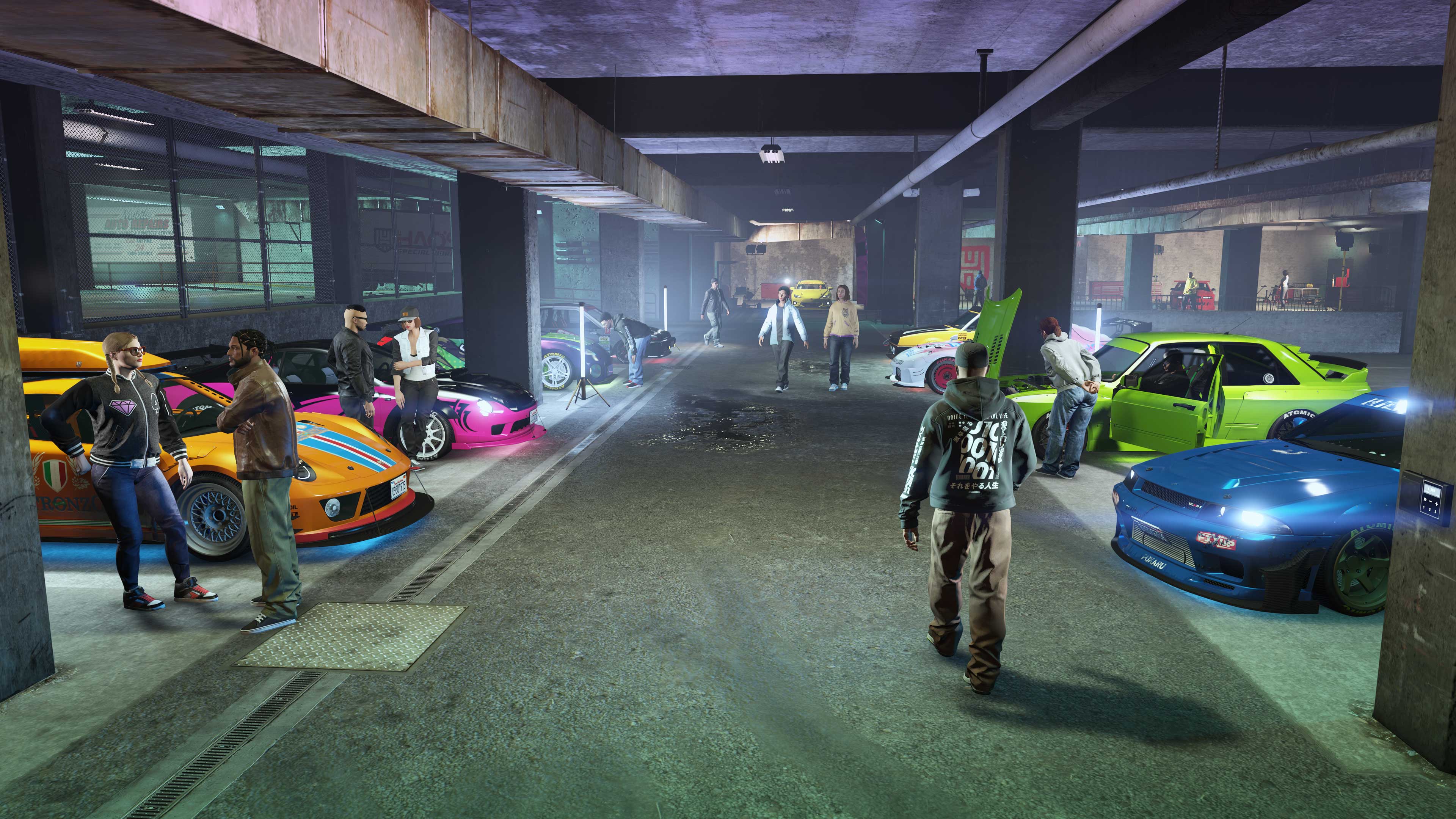 Modified cars and GTA Online players at the LS Car Meet.